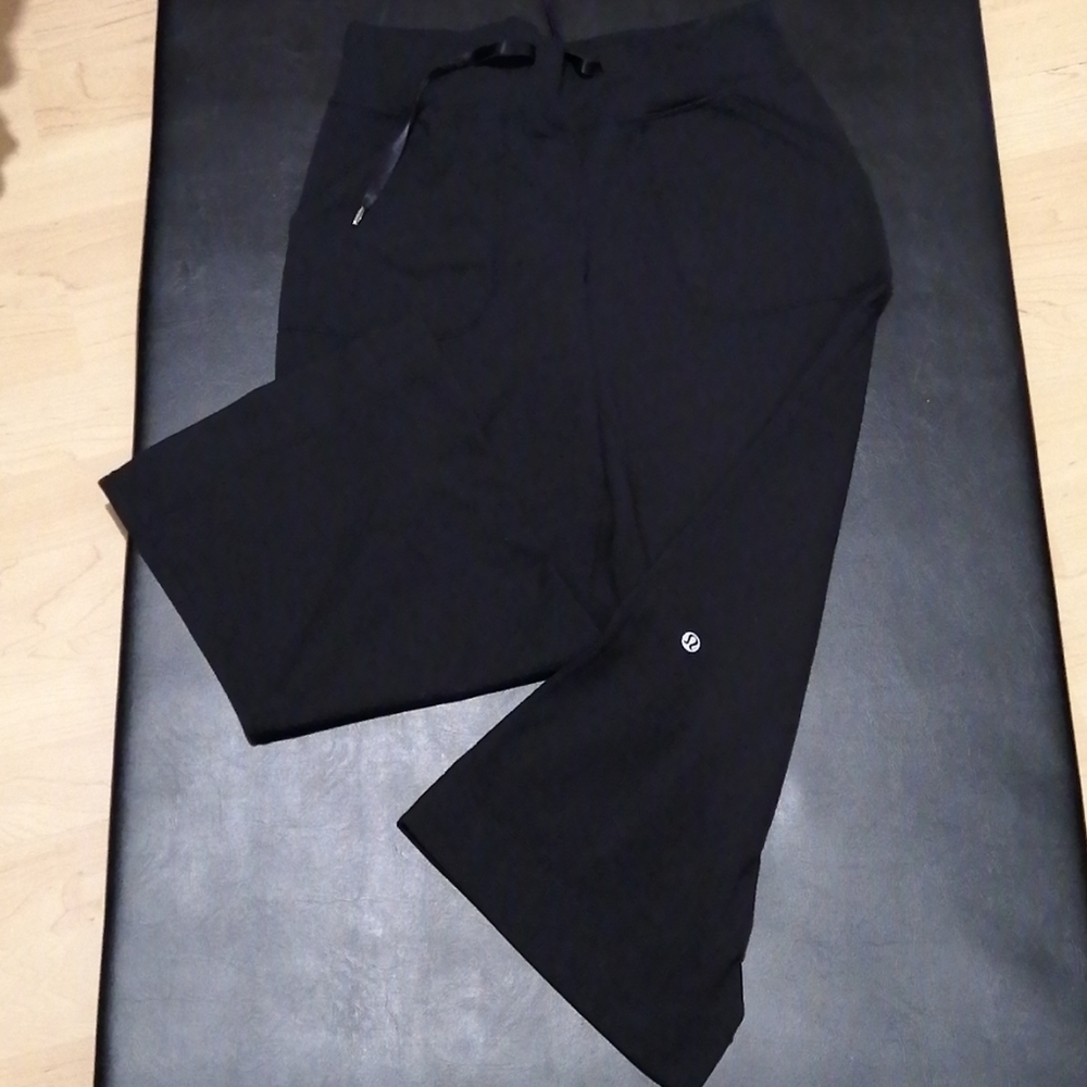 Lululemon capris